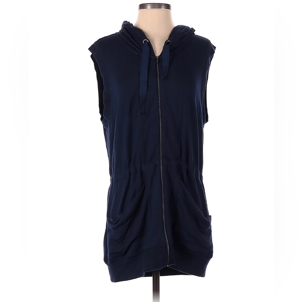 Athleta sleeveless vest/top